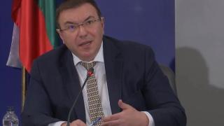 Здравният министър с последни К-19 новини, показа 2 важни графики ВИДЕО