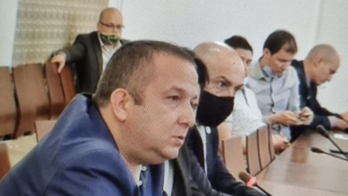 Тъмни облаци надвиснаха над "тайния" свидетел на Манолова, ето какво го чака