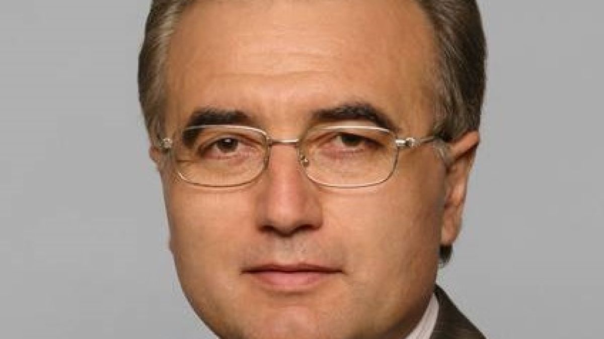 Това ли ще е служебният министър на туризма