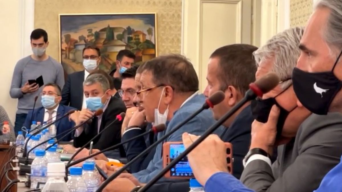Иван Ангелов разкри схемите на "тайния" свидетел на Манолова