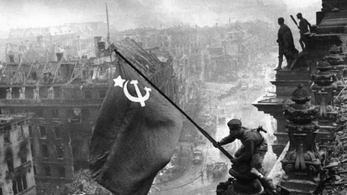 Кой е „истинският“ Ден на победата - 8-ми или 9 май?