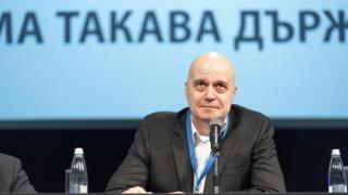 Лъсна скандална версия защо Слави даде интервю именно на Волгин