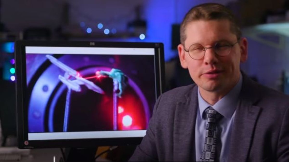Вече има реална холограма с докосване ВИДЕО