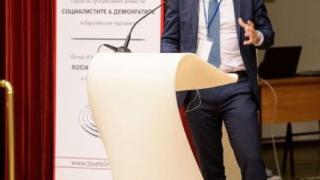 Вижте кой е новият Супермен в държавата, който ще разпределя стотици милиони! СНИМКИ