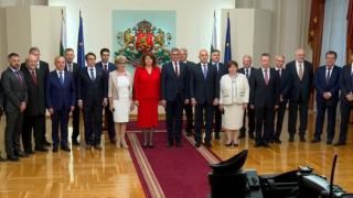 Нови чистки се задават по високите етажи на властта, кой ще го отнесе