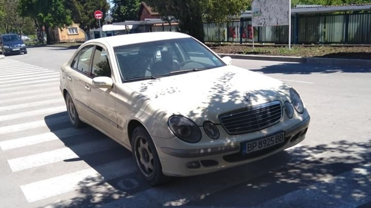 Безумна наглост на тарикат с "Мерцедес" в Мездра СНИМКИ