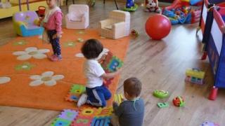 Родители отлагат яслата заради пандемията