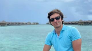 Адвокатът от Лондон, сочен за премиер на Слави, шокира със СНИМКА