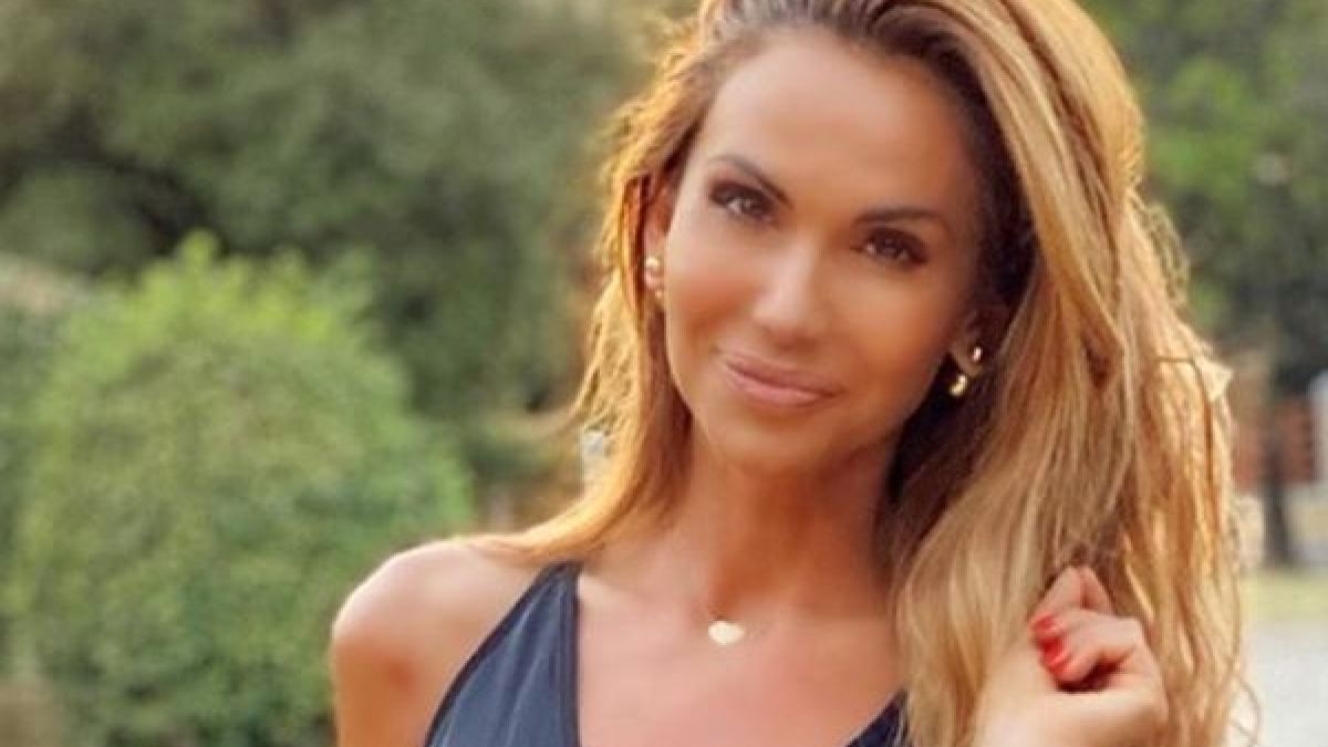 Ивайла Бакалова рязко порасна на ръст след... СНИМКИ