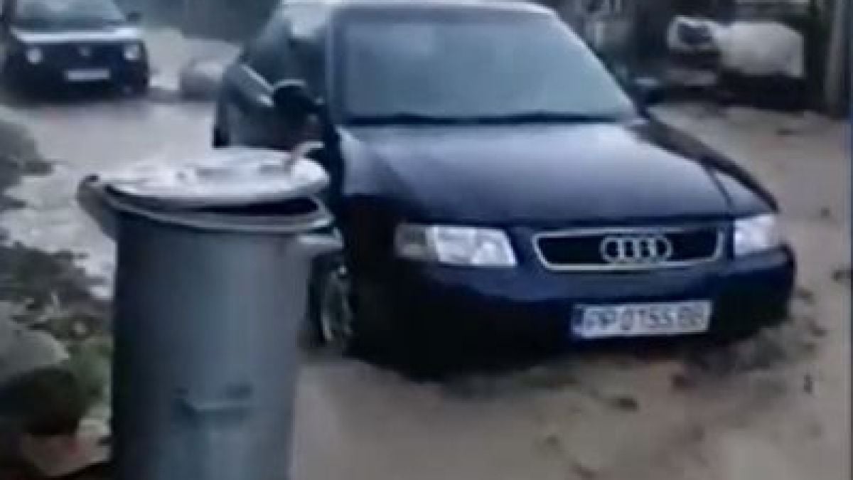 Небето над Котел се разтвори и стана страшно ВИДЕО 