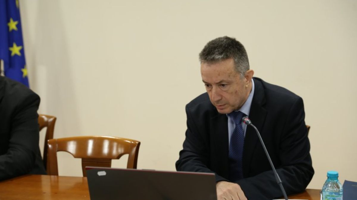 Кой поиска от Янаки Стоилов да натисне ВСС да прави анализ на специализираното правосъдие по спешност?