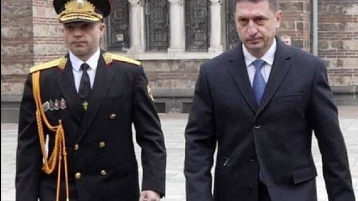 Христо Терзийски насмете Бойко Рашков за грубо нарушение на закона за МВР