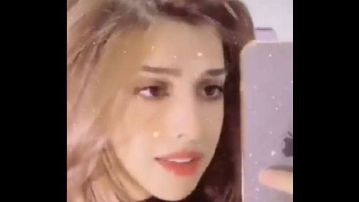 Ужас: Красавица бе заклана от брат си, защото си показва лицето в мрежата ВИДЕО