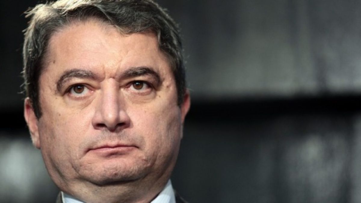 Емануил Йорданов каза защо няма драма с отпуските на шефовете на спецслужбите 
