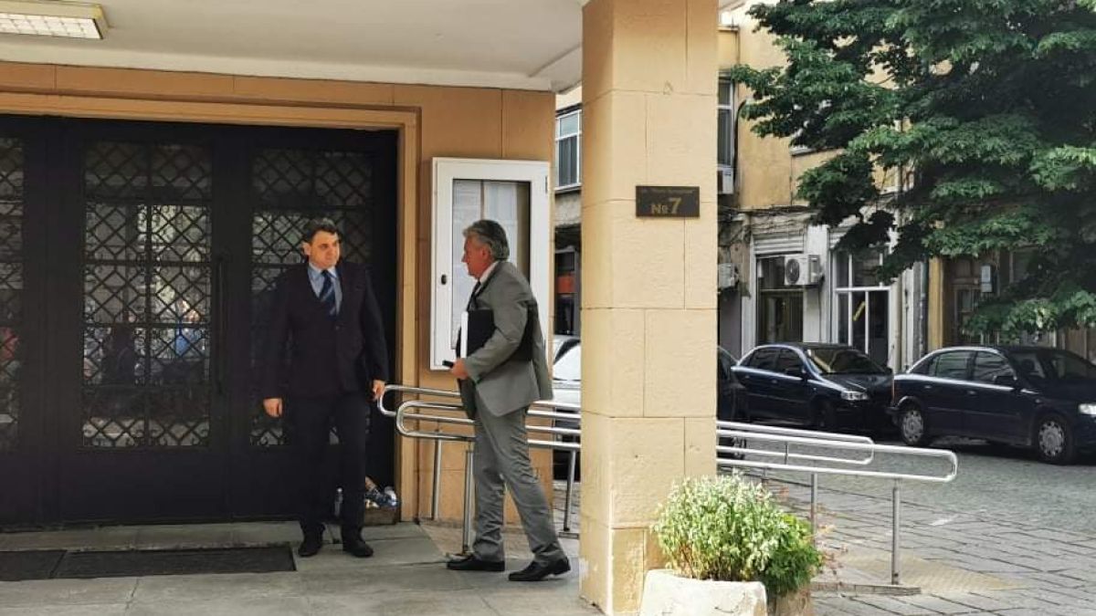 Бойко Рашков влезе в пловдивската полиция, посрещна го... СНИМКА