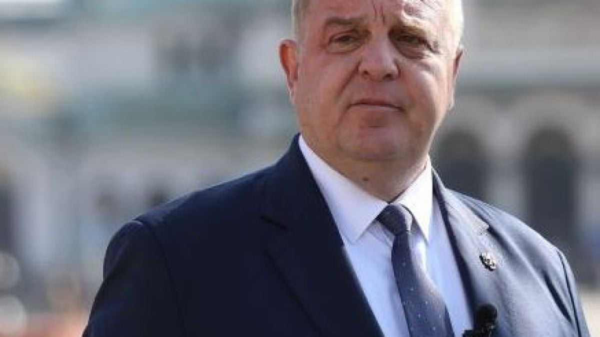 Каракачанов предупреди Радев за Северна Македония: Национално предателство ще е...   