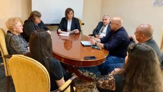 Нинова бие аларма: Безчинствата на ГЕРБ на местно ниво продължават