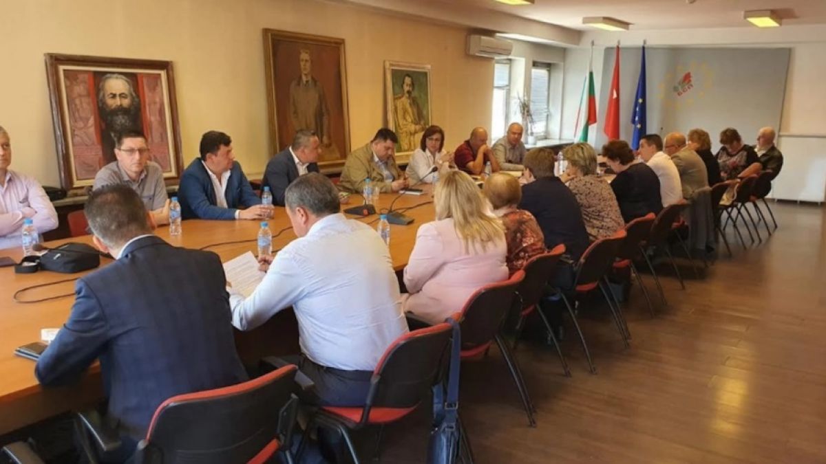 Нинова: Единството и обединението вляво ще ни направят по-силни