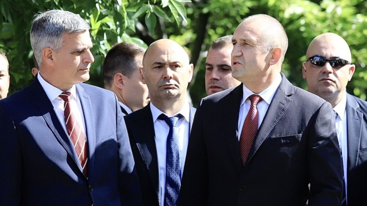 Журналистка стъписана от това, което прави Радев през последните дни