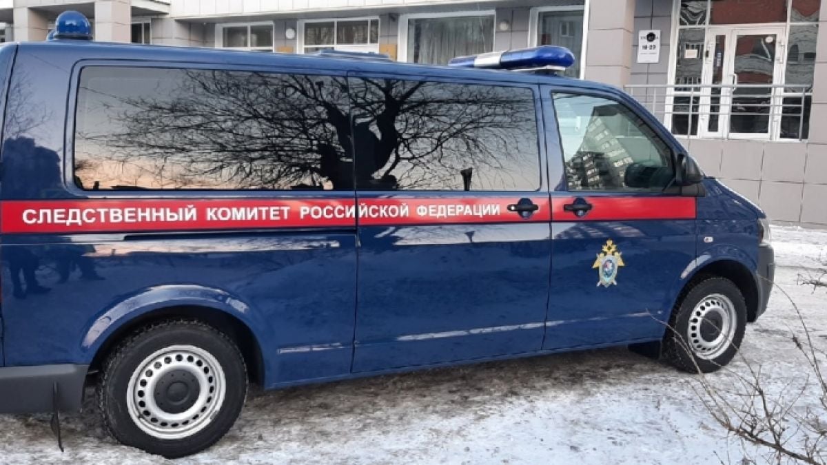 Депутат призна за секс с ученичка, снимана в порно от жена му