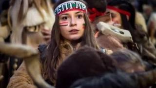 Тревожна новина: Млада българка, покорила световния връх, се бори за живота си