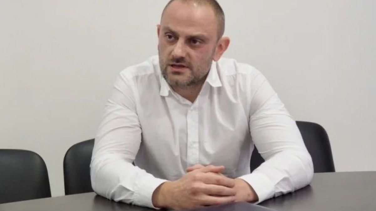 Шефът на ГДБОП се раздели с поста си