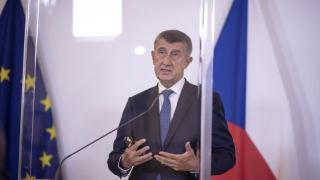 Полицията: Повдигнете обвинения срещу премиера, за да го арестуваме 