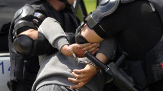 Извънредно в БЛИЦ: На "Цариградско шосе" в София почерня от полиция, арестуваха... 