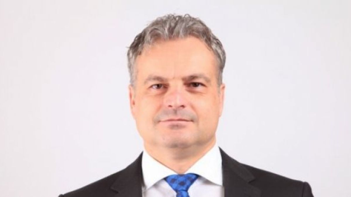 Падна главата на още един регионален шеф 