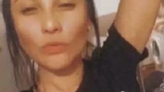 Красивата Ана запали младото си гадже посред бял ден на улицата, а после...