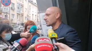 Стъки: Радев мачка всеки, който има различно мнение ВИДЕО