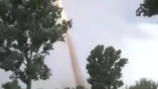 Страховито торнадо връхлетя Монтанско ВИДЕО 