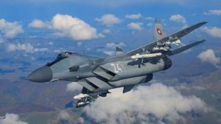 Боеприпас ли е причинил трагичния инцидент с МиГ-29 над Черно море  