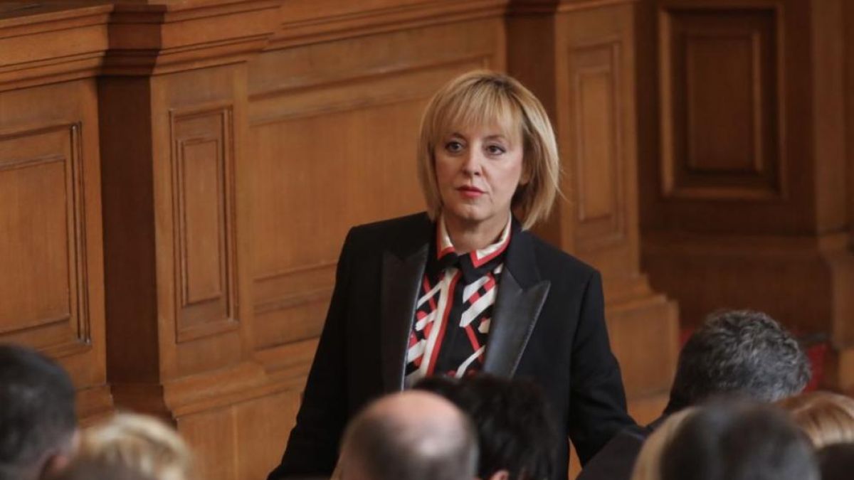 Манолова предаде на Рашков документи за подслушване на „Изправи се.БГ“