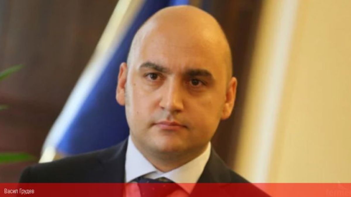 Чистка до дупка! Смениха и шефа на фонд "Земеделие"