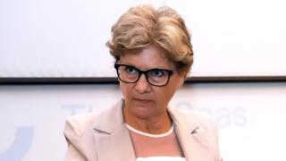 Строителите с гневно писмо до Радев за голям провал на служебния министър Комитова