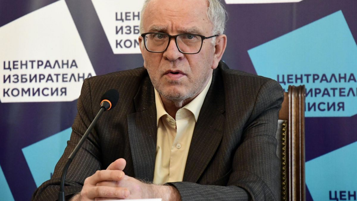 Цветозар Томов: В най-лошия случай няма да достигат 50 машини
