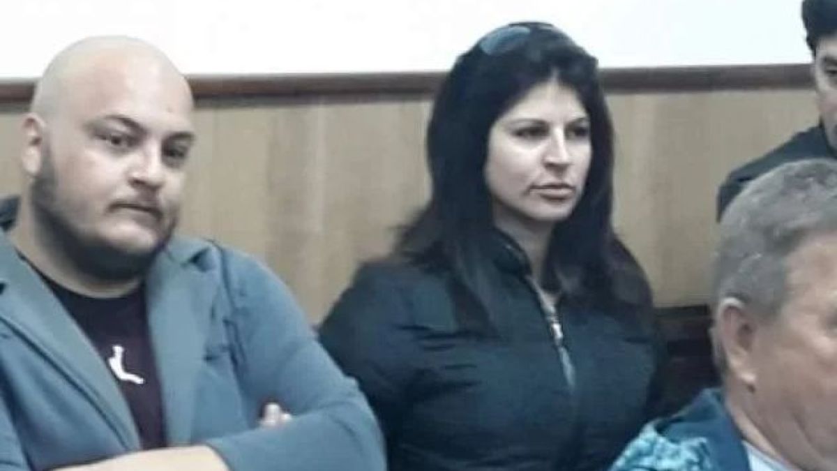 Студени досиета: Полудели от любов полицай и командос се биха до смърт за пловдивчанката Люба 