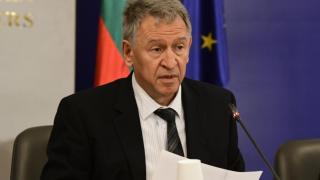 Служебният здравен министър с гореща новина за една от най-омразните мерки 