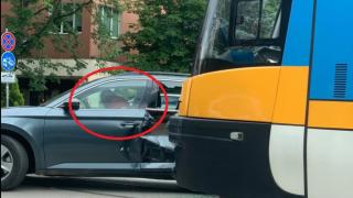 Първо в БЛИЦ! Ужасяващо меле в София СНИМКА