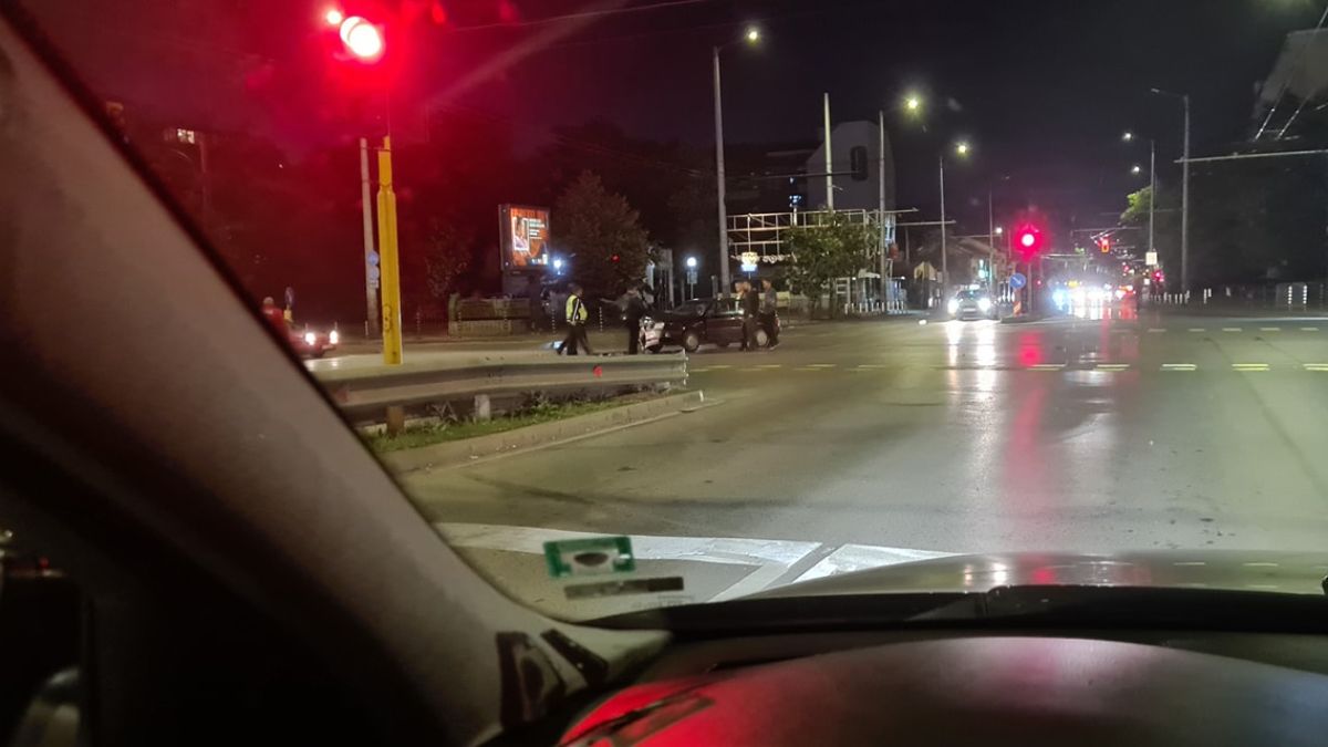 Първо в БЛИЦ! Адско меле по тъма доба в София СНИМКИ