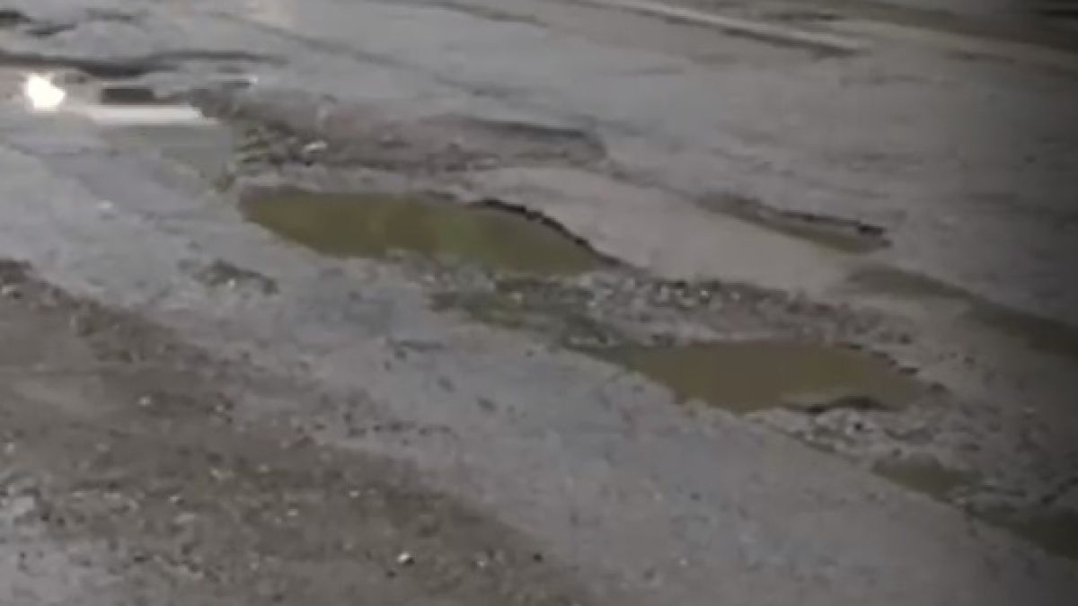 Жители на Кардам протестират заради разбит път ВИДЕО