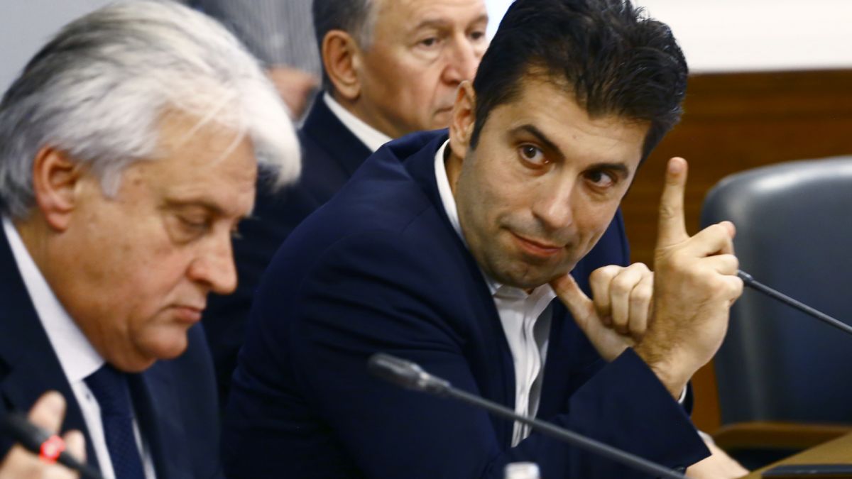 Горещ коментар: Къде избягахте, „правозащитни” мишки?