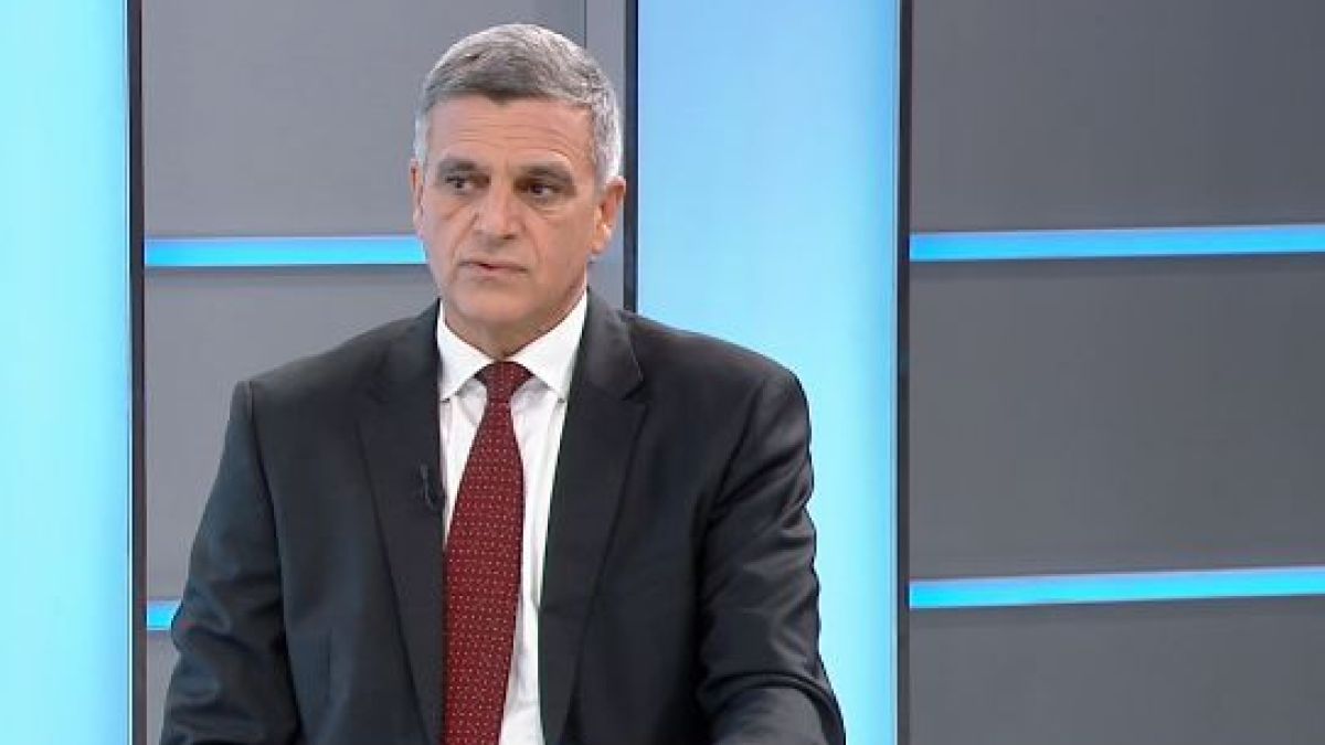 Янев проговори за сагата с отстранения шеф на Разузнаването, водеща на БНТ го контрира