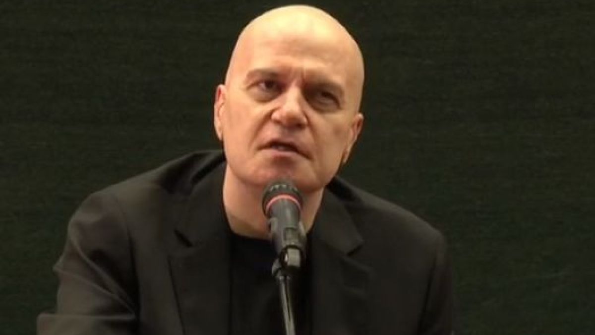 Трифонов пак увърта по най-важния въпрос, чийто отговор чака цяла България