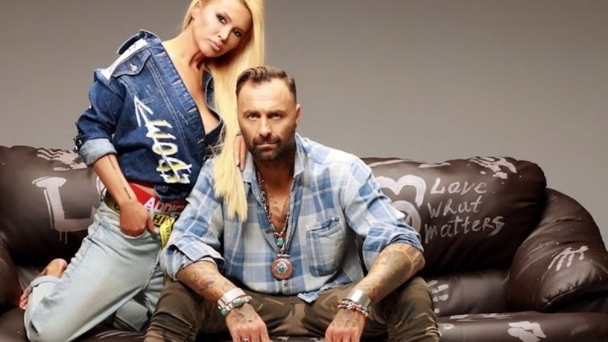 DJ Дамян мята луди пари по улиците на Турция, за да може да се отърве от... ВИДЕО