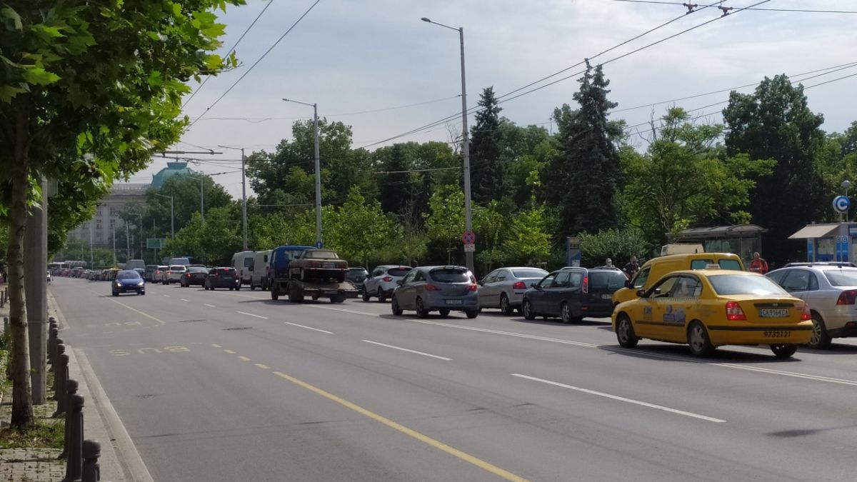 Ад в София! Нещо кошмарно се случва в центъра СНИМКИ 
