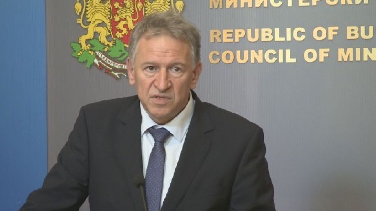 Стойчо Кацаров с мощна атака срещу проф. Кантарджиев: Какво е свършил той?! В понеделник ще...