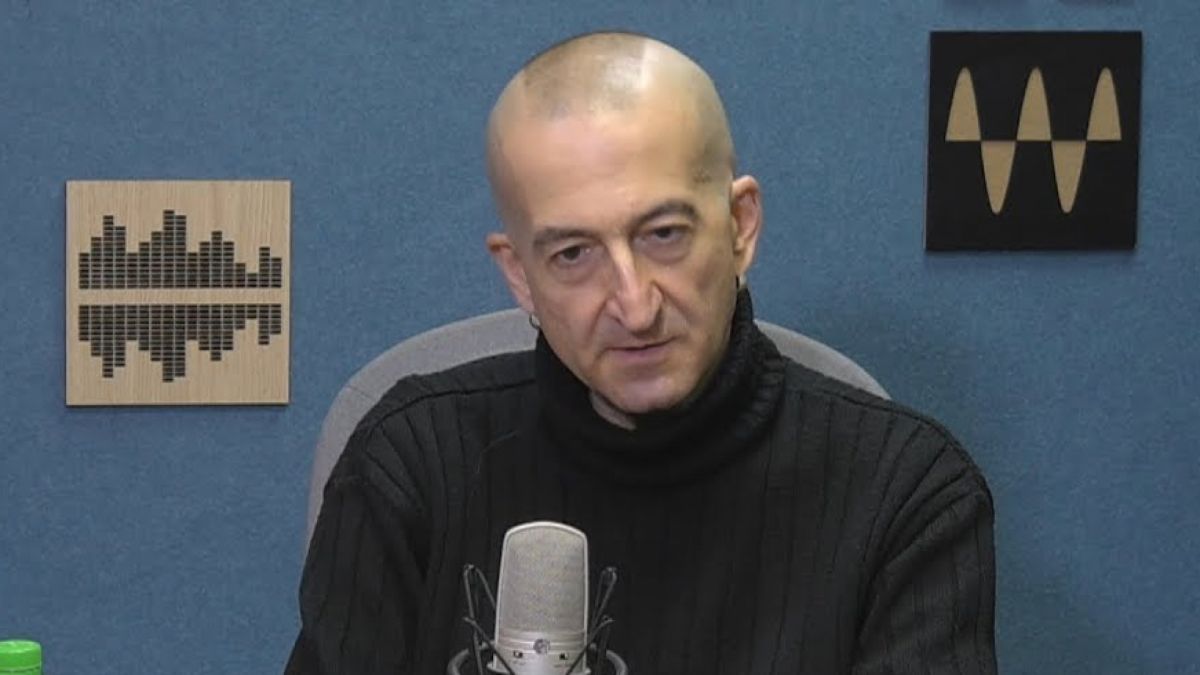 Опитаха да взривят дома на Дони! Певецът призна за срещи с опасни мутри СНИМКИ