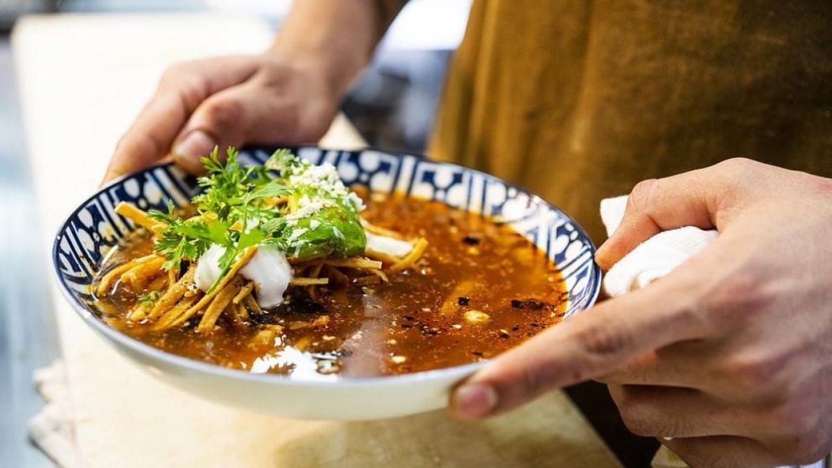 Рецепта: Супата на ацтеките - автентичният вкус на Мексико